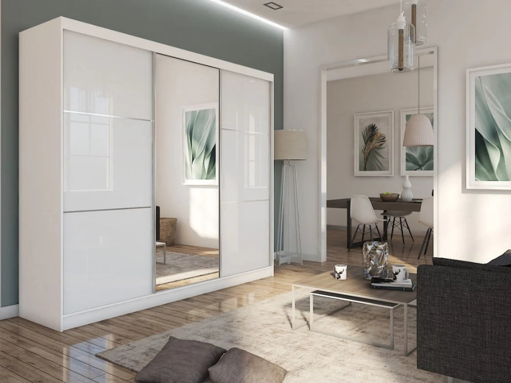 Maximising Storage and Style: The Benefits of a Well-Designed Wardrobe