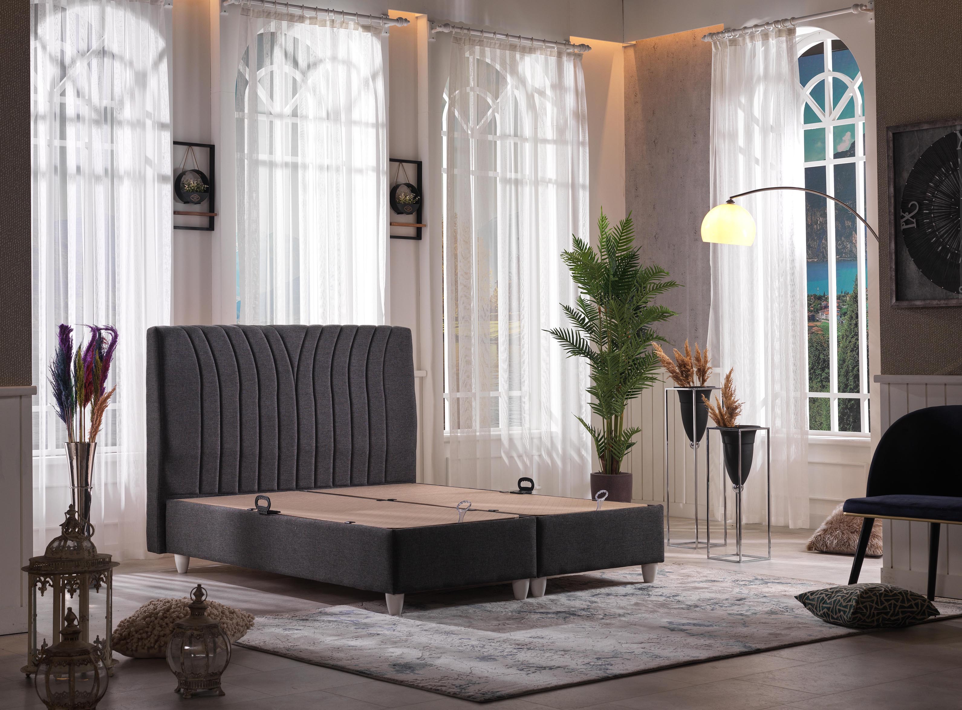 LIVINA Bed