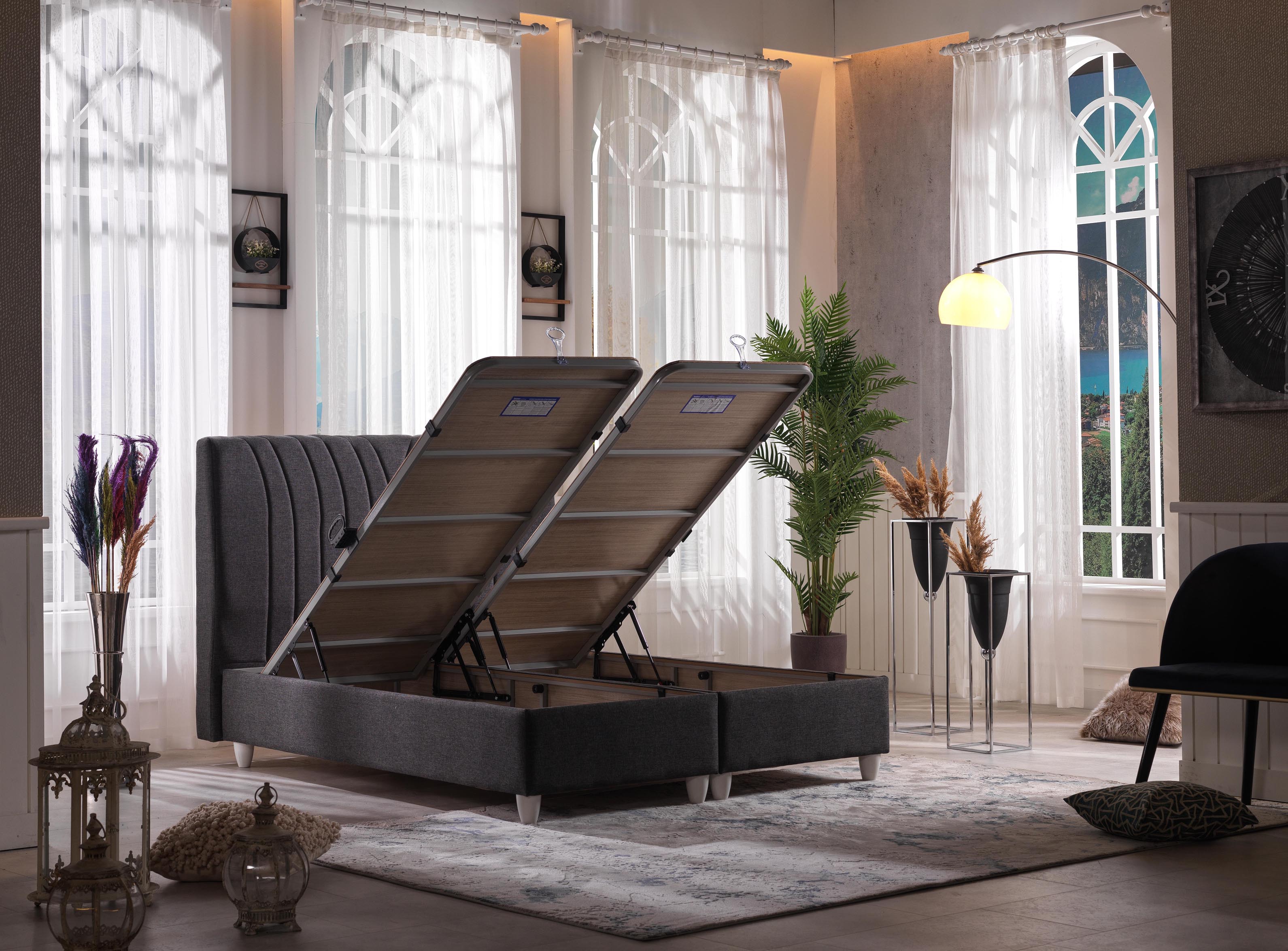 LIVINA Bed