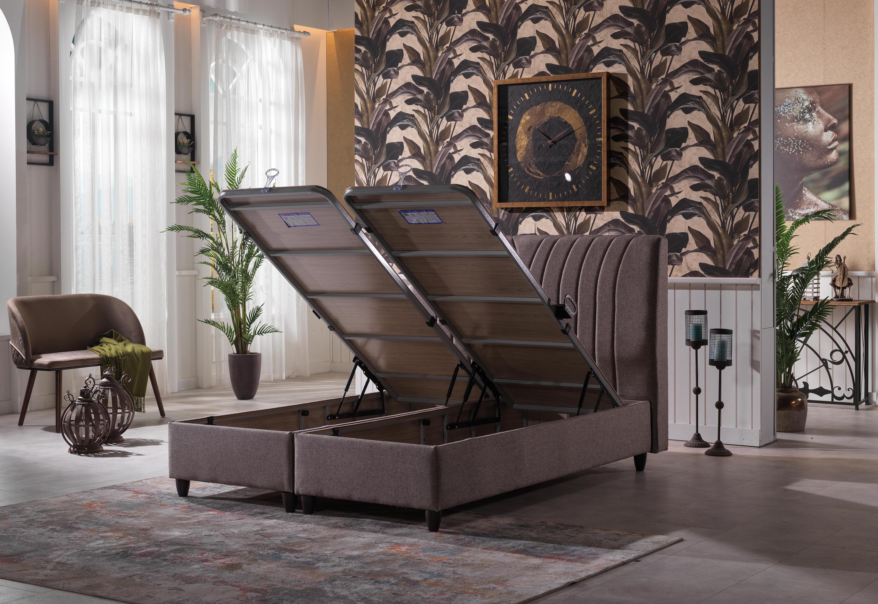 LIVINA Bed